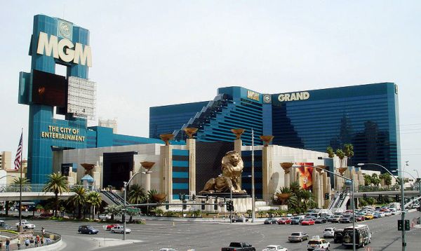 800px-20080404-Vegas-MGMGrand-Day.jpg